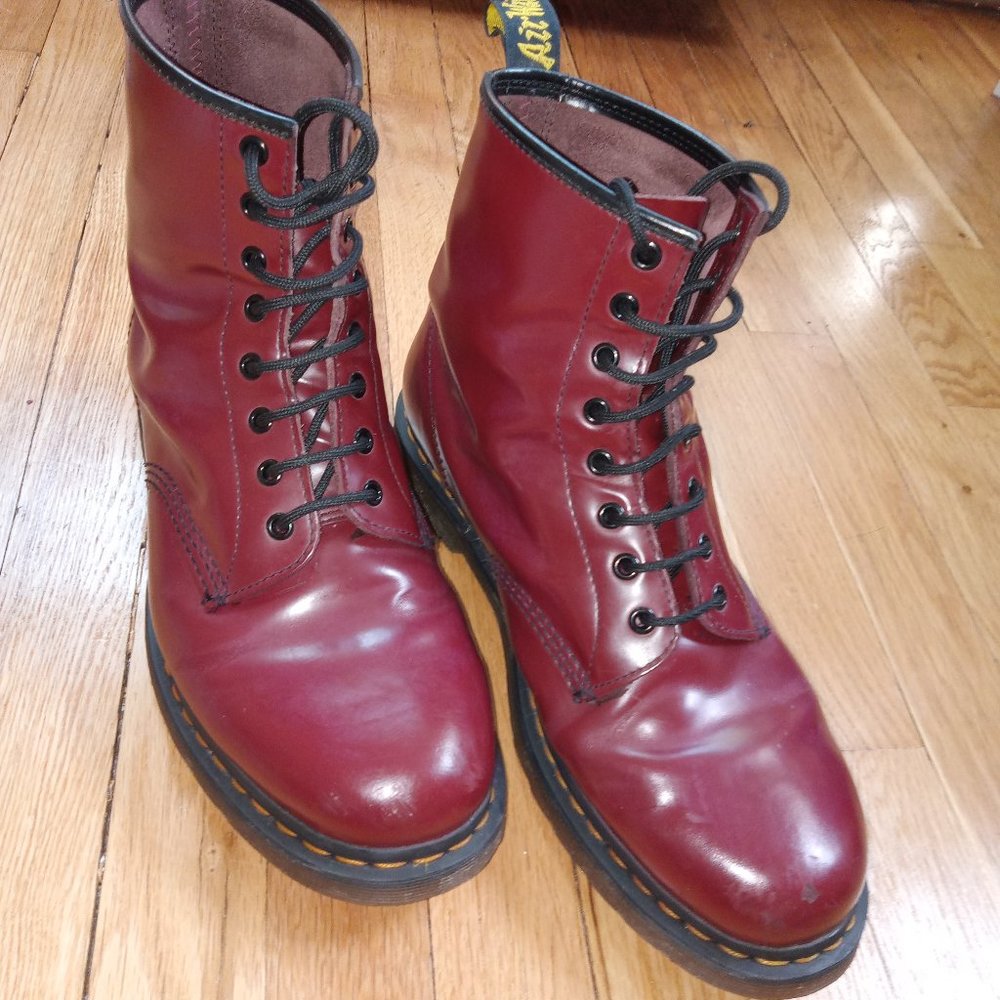 Dr. Martens 1460 Cherry Red